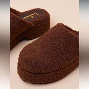 Lulu's Flannerie Dark Brown Faux Fur Platform Mules